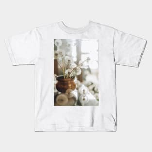 Sun-Kissed Dandelions: A Symbol of Hope and Renewal Kids T-Shirt